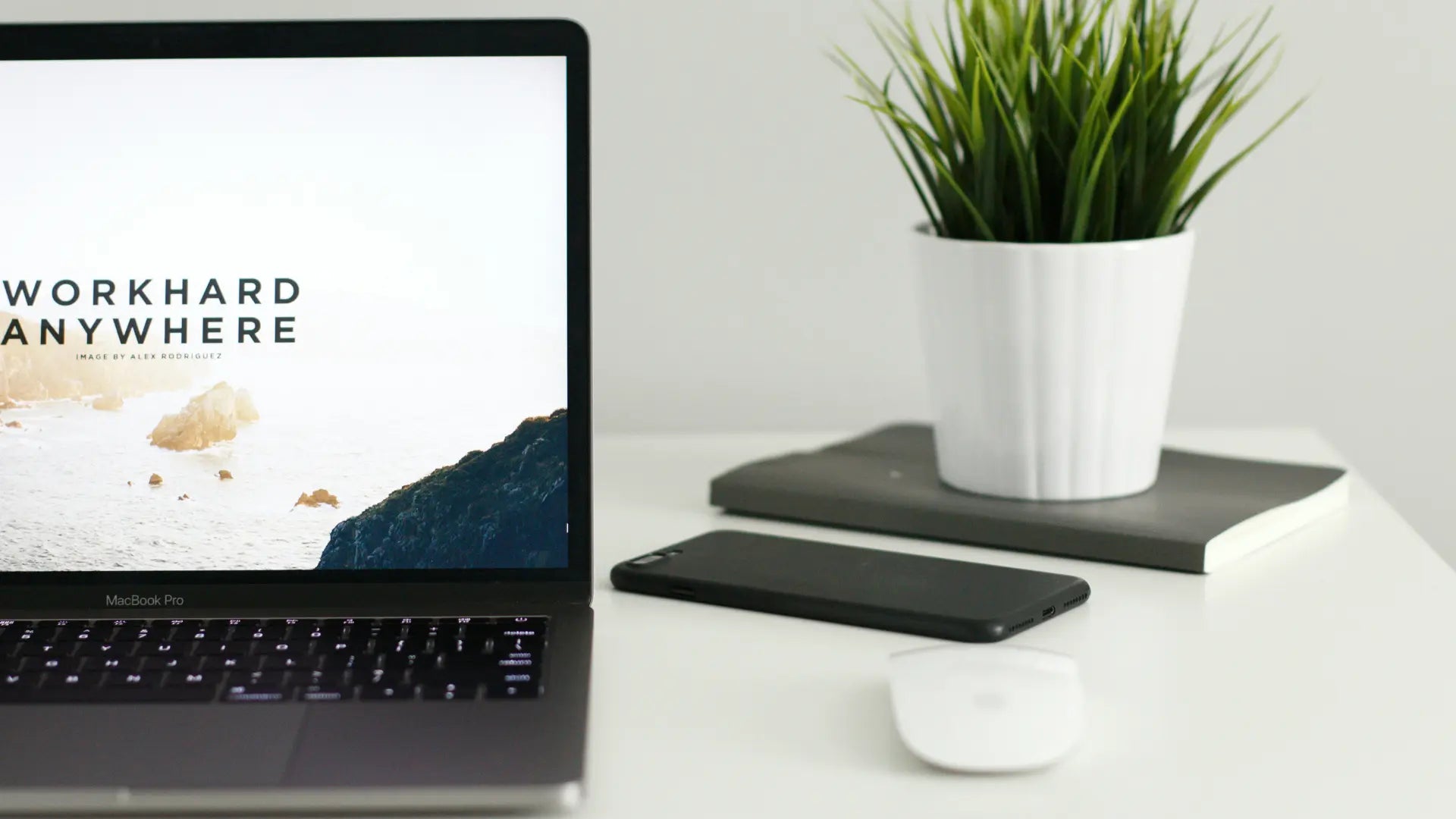 how long does magic mouse battery last