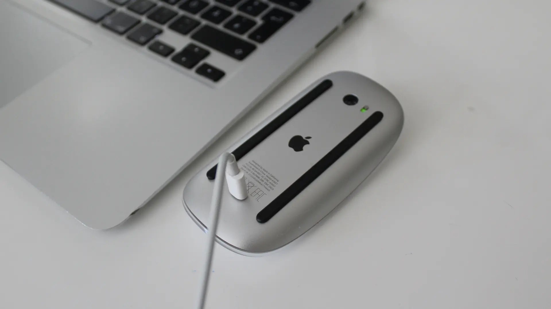 Apple Magic Mouse fashion 2nd Generation Recharable